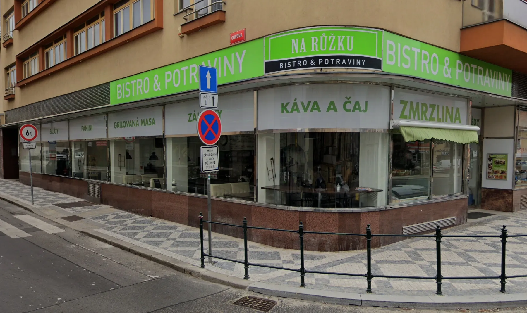 Kavárna, Říčany (2014)